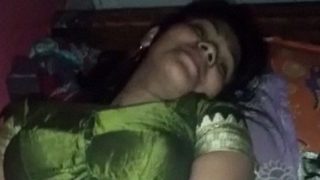Newly married girl gets shy exposing yoni